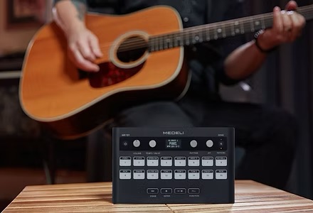 Medeli MR101 สมาร์ทซัมพลิงแพด